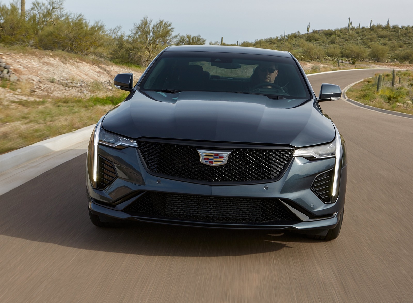 2020 Cadillac CT4-V Front Wallpapers (3)