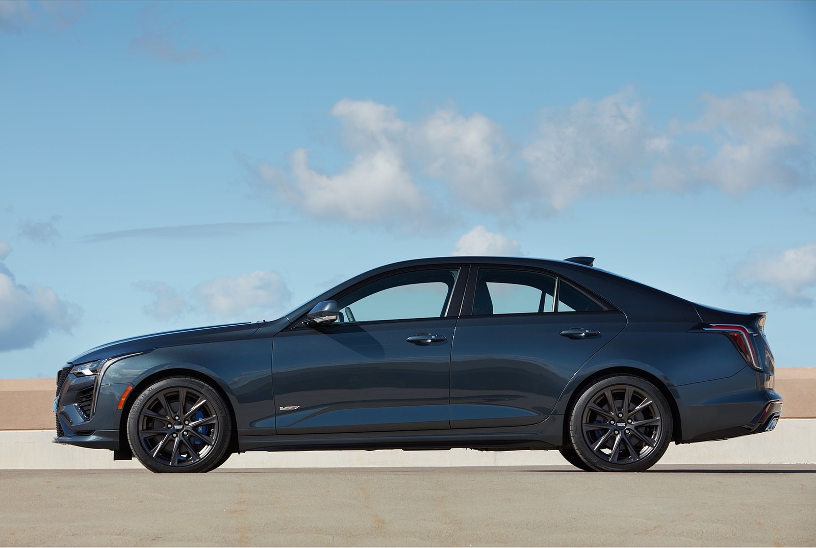 2020 Cadillac CT4-V Side Wallpapers (10)