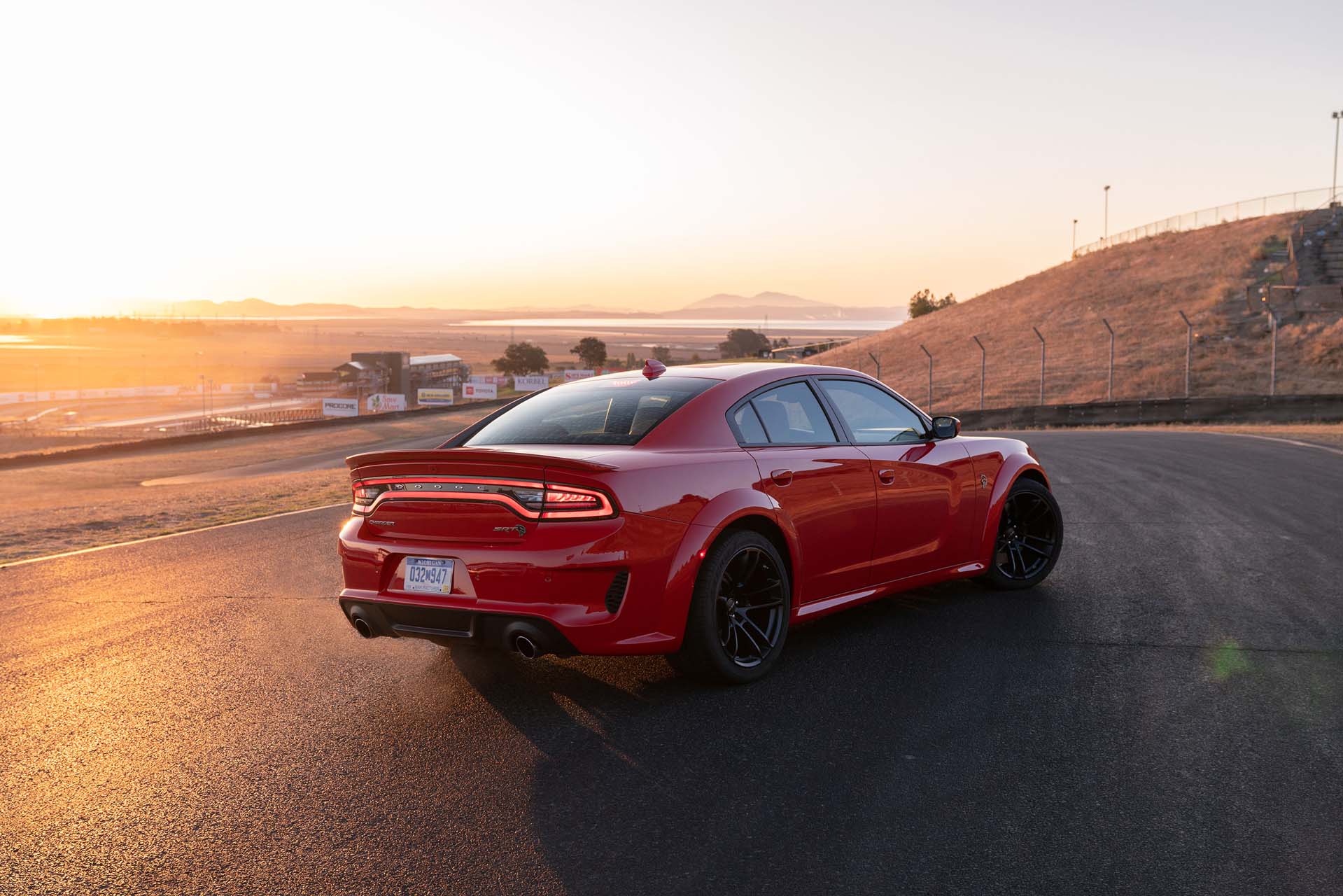 2020 Dodge Charger SRT Hellcat Widebody (Color: TorRed) Rear Three-Quarter Wallpapers (13)