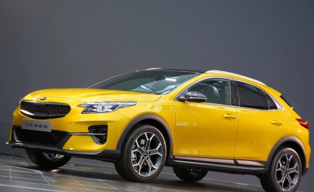 2020 Kia XCeed Front Three-Quarter Wallpapers 450x275 (19)