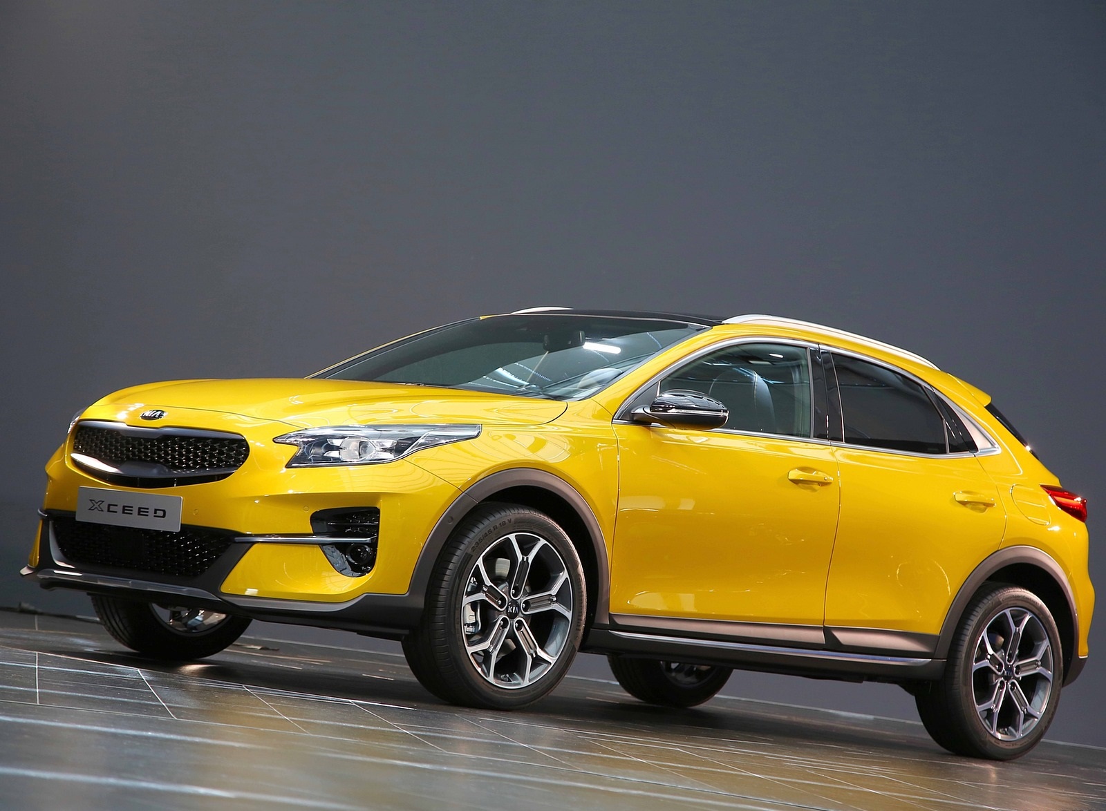 2020 Kia XCeed Front Three-Quarter Wallpapers #19 of 40