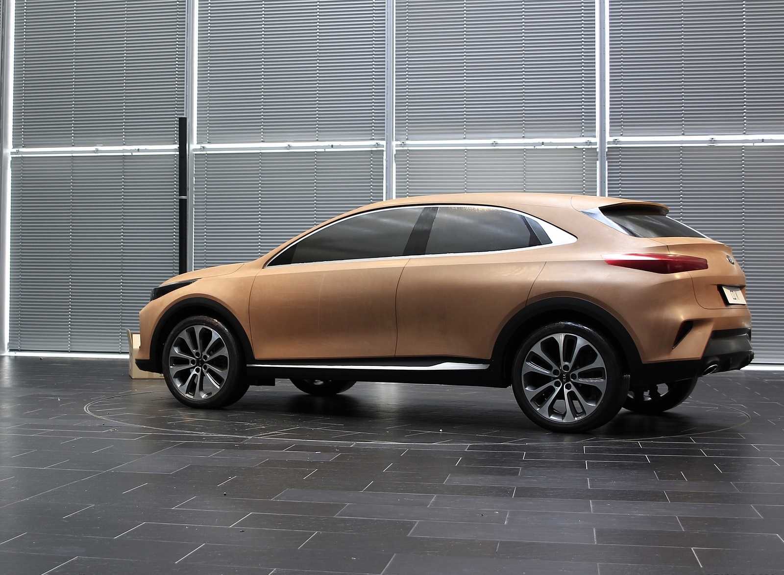 2020 Kia XCeed Making Of Wallpapers #37 of 40