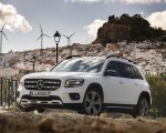2020 Mercedes-Benz GLB 250 4MATIC (Color: Digital White Metallic) Front Three-Quarter Wallpapers 150x120