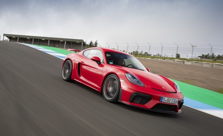 2020 Porsche 718 Cayman GT4 (Color: Guards Red) Front Three-Quarter Wallpapers 450x275 (18)