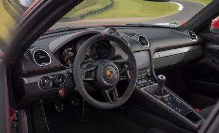 2020 Porsche 718 Cayman GT4 (Color: Guards Red) Interior Wallpapers 450x275 (45)