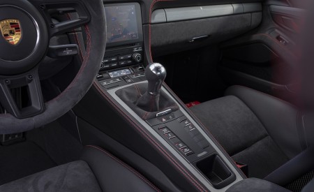 2020 Porsche 718 Cayman GT4 (Color: Guards Red) Interior Wallpapers 450x275 (42)