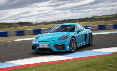 2020 Porsche 718 Cayman GT4 (Color: Miami Blue) Front Three-Quarter Wallpapers 450x275 (106)
