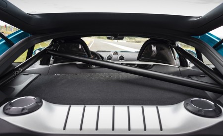 2020 Porsche 718 Cayman GT4 (Color: Miami Blue) Interior Detail Wallpapers 450x275 (134)