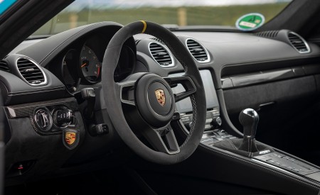2020 Porsche 718 Cayman GT4 (Color: Miami Blue) Interior Wallpapers 450x275 (128)