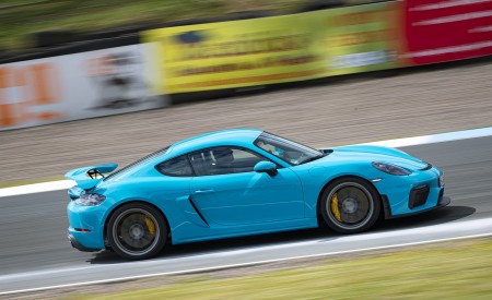 2020 Porsche 718 Cayman GT4 (Color: Miami Blue) Side Wallpapers 450x275 (111)