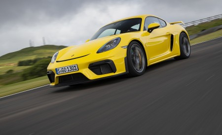 2020 Porsche 718 Cayman GT4 (Color: Racing Yellow) Front Three-Quarter Wallpapers 450x275 (56)