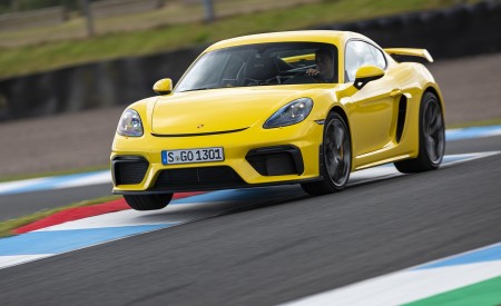 2020 Porsche 718 Cayman GT4 (Color: Racing Yellow) Front Three-Quarter Wallpapers 450x275 (66)