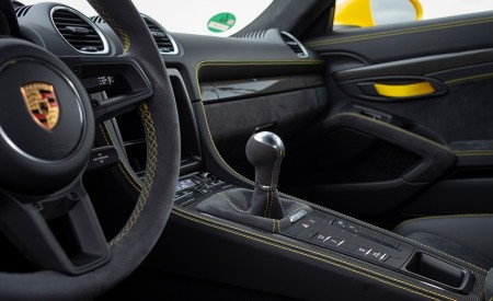 2020 Porsche 718 Cayman GT4 (Color: Racing Yellow) Interior Detail Wallpapers 450x275 (88)