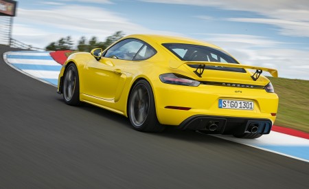 2020 Porsche 718 Cayman GT4 (Color: Racing Yellow) Rear Three-Quarter Wallpapers 450x275 (68)