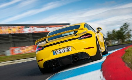 2020 Porsche 718 Cayman GT4 (Color: Racing Yellow) Rear Wallpapers 450x275 (71)