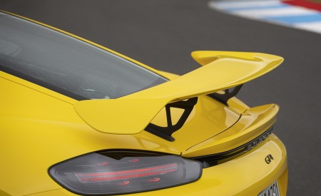 2020 Porsche 718 Cayman GT4 (Color: Racing Yellow) Spoiler Wallpapers 450x275 (74)