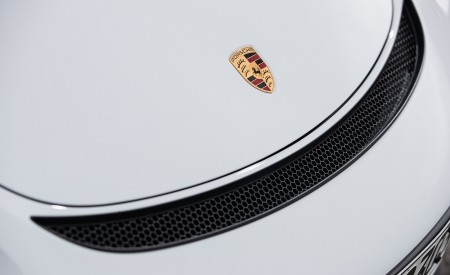 2020 Porsche 718 Spyder (Color: Carrara White Metallic) Detail Wallpapers 450x275 (179)