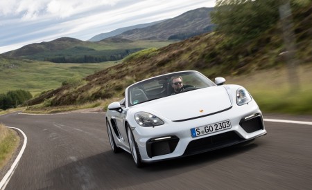 2020 Porsche 718 Spyder (Color: Carrara White Metallic) Front Wallpapers 450x275 (162)