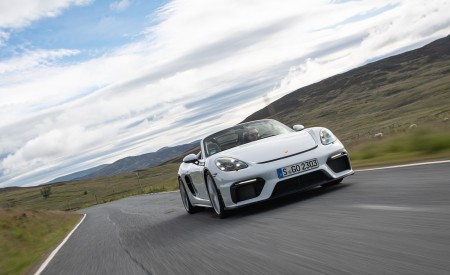 2020 Porsche 718 Spyder (Color: Carrara White Metallic) Front Wallpapers 450x275 (136)