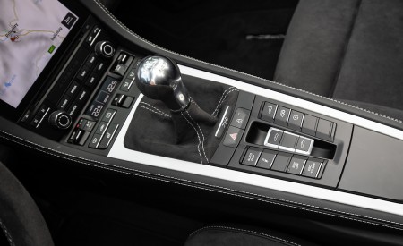 2020 Porsche 718 Spyder (Color: Carrara White Metallic) Interior Detail Wallpapers 450x275 (188)