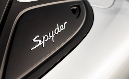 2020 Porsche 718 Spyder (Color: GT Silver Metallic) Detail Wallpapers 450x275 (258)