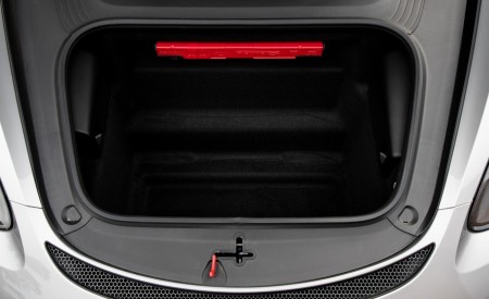 2020 Porsche 718 Spyder (Color: GT Silver Metallic) Trunk Wallpapers 450x275 (269)