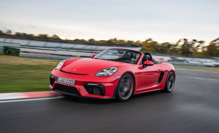 2020 Porsche 718 Spyder (Color: Guards Red) Front Three-Quarter Wallpapers 450x275 (5)