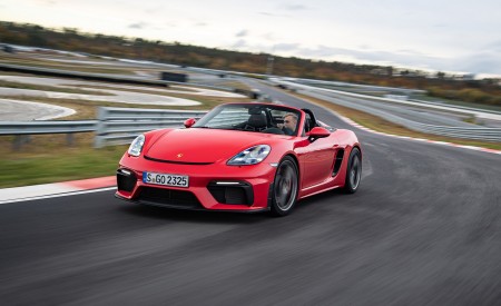 2020 Porsche 718 Spyder (Color: Guards Red) Front Three-Quarter Wallpapers 450x275 (13)