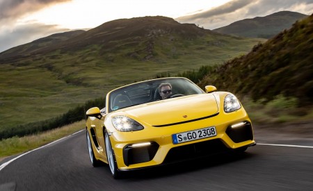 2020 Porsche 718 Spyder (Color: Racing Yellow) Front Wallpapers 450x275 (60)