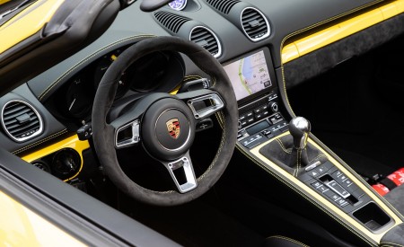 2020 Porsche 718 Spyder (Color: Racing Yellow) Interior Wallpapers 450x275 (114)