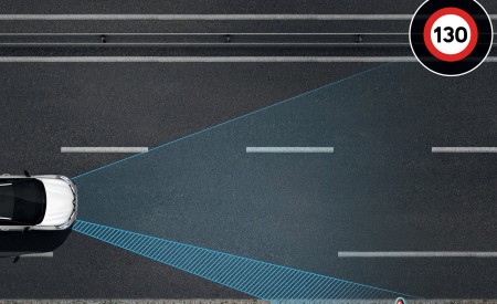 2020 Renault Captur Traffic sign recognition with speed alert Wallpapers 450x275 (34)