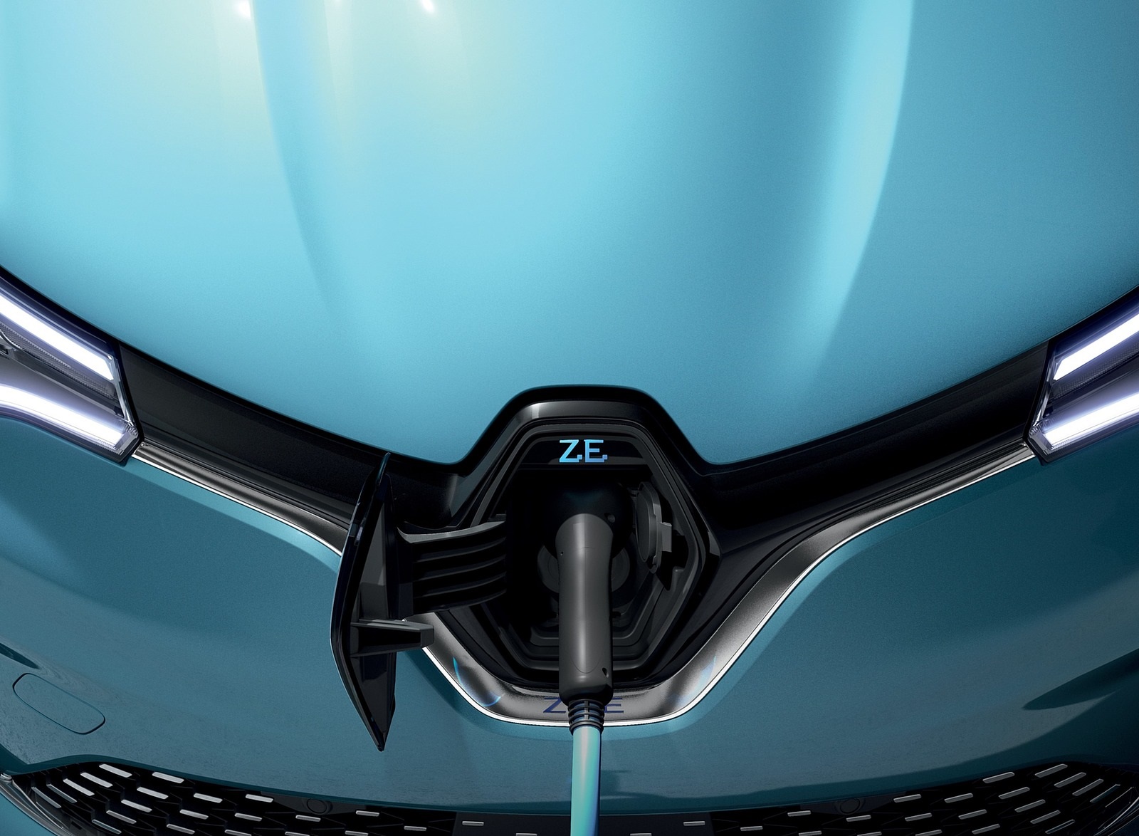 2020 Renault Zoe (Color: Celadon Blue) Charging Wallpapers (14)