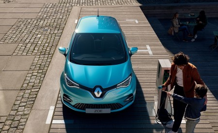 2020 Renault Zoe (Color: Celadon Blue) Front Wallpapers 450x275 (5)