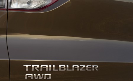 2021 Chevrolet Trailblazer ACTIV Detail Wallpapers 450x275 (17)