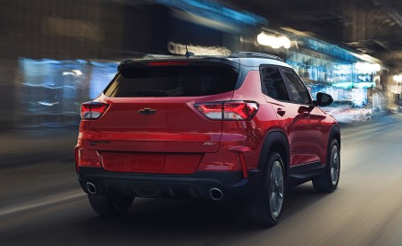 2021 Chevrolet Trailblazer RS Rear Wallpapers 450x275 (2)