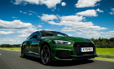 2019 Audi RS 5 Sportback (UK-Spec) Front Three-Quarter Wallpapers 450x275 (26)