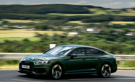2019 Audi RS 5 Sportback (UK-Spec) Front Three-Quarter Wallpapers 450x275 (14)