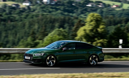 2019 Audi RS 5 Sportback (UK-Spec) Front Three-Quarter Wallpapers 450x275 (15)