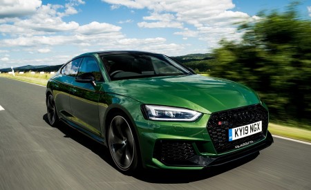 2019 Audi RS 5 Sportback (UK-Spec) Front Three-Quarter Wallpapers 450x275 (28)