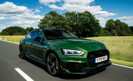 2019 Audi RS 5 Sportback (UK-Spec) Front Three-Quarter Wallpapers 450x275 (29)