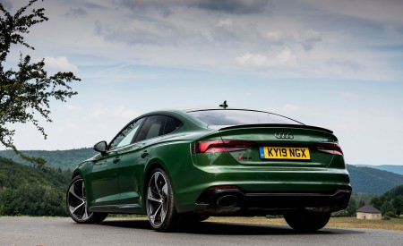2019 Audi RS 5 Sportback (UK-Spec) Rear Three-Quarter Wallpapers 450x275 (39)