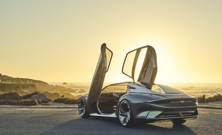 2019 Bentley EXP 100 GT Concept Rear Three-Quarter Wallpapers 450x275 (2)