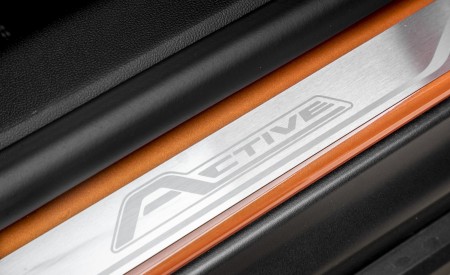 2019 Ford Focus Active 5-Door (Color: Orange Glow) Door Sill Wallpapers 450x275 (96)