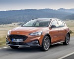 2019 Ford Focus Active 5-Door (Color: Orange Glow) Front Three-Quarter Wallpapers 150x120