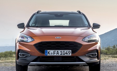 2019 Ford Focus Active 5-Door (Color: Orange Glow) Front Wallpapers 450x275 (76)