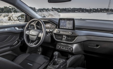 2019 Ford Focus Active 5-Door (Color: Orange Glow) Interior Wallpapers 450x275 (98)