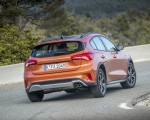 2019 Ford Focus Active 5-Door (Color: Orange Glow) Rear Wallpapers 150x120