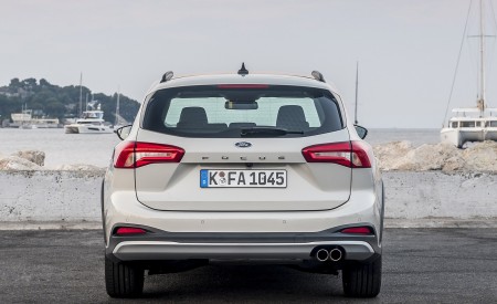 2019 Ford Focus Active Wagon (Color: Metropolis White) Rear Wallpapers 450x275 (23)