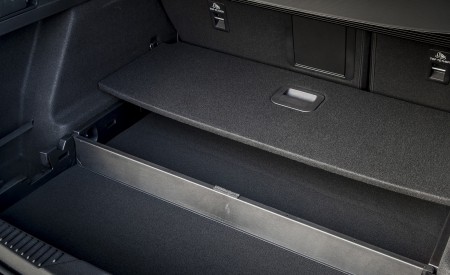 2019 Ford Focus Active Wagon (Color: Metropolis White) Trunk Wallpapers 450x275 (49)