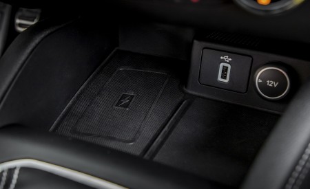 2019 Ford Focus ST (Euro-Spec; Color: Orange Fury) Interior Detail Wallpapers 450x275 (94)